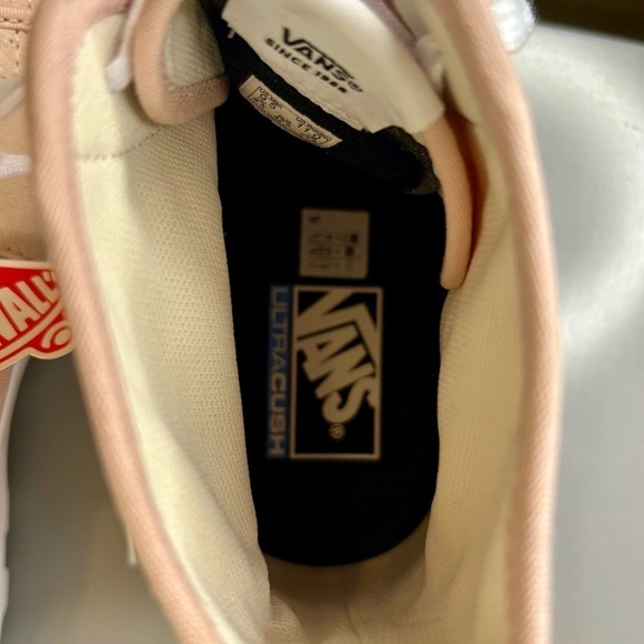 “Vans” NWT ‘Dusty Rose’ Pink High Tops Wafflecup Sole Size 11 Women’s 9.5 Men’s - Picture 8 of 13